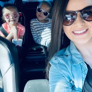 Meet your Posher, Ashley